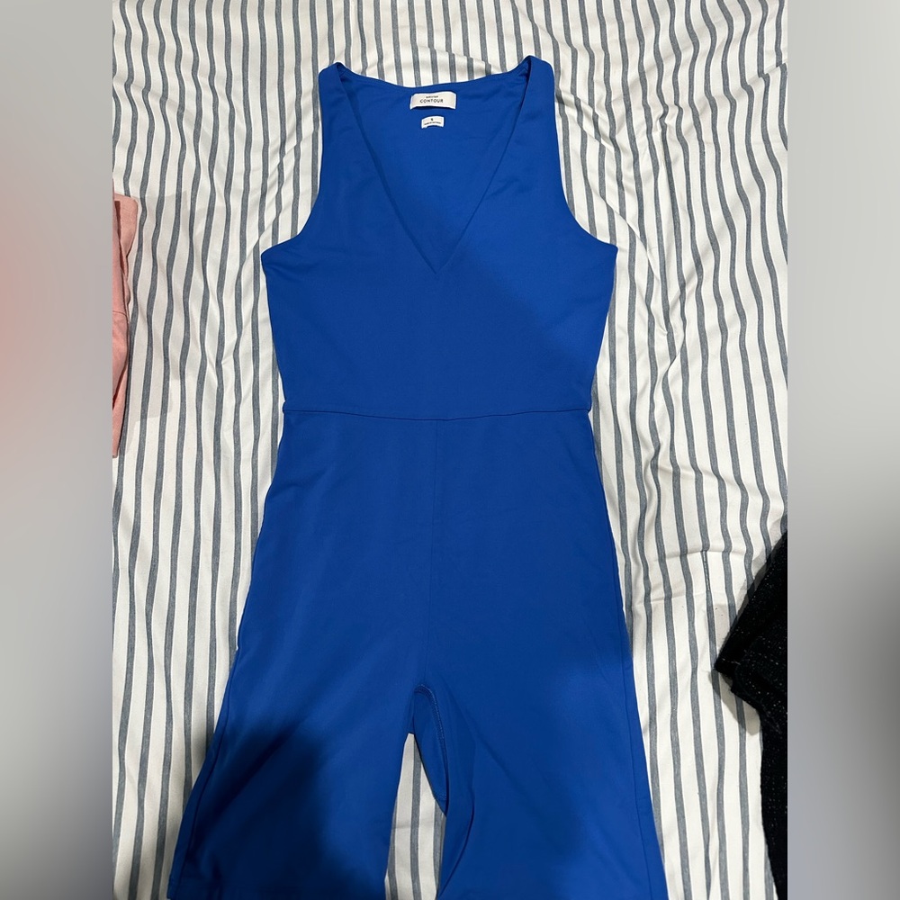 NWOT Aritizia Babaton CONTOUR Cobalt Blue Workout One Piece Biker Shorts